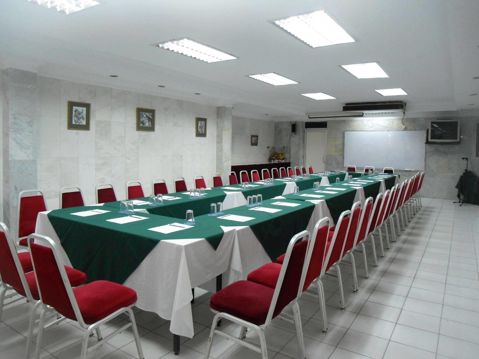 Regent Hotel Bintulu Exterior photo